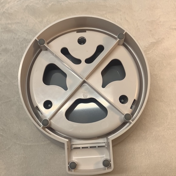 Pampered Chef close and cut bagel fruit slicer - Picture 6 of 6